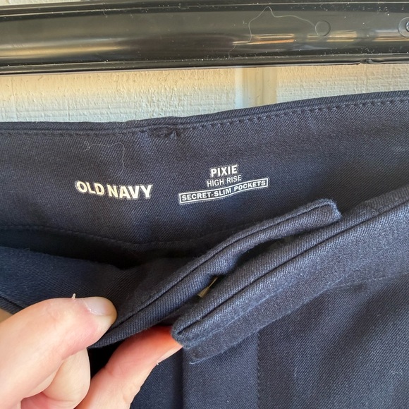 NWT Old Navy Pixie High Rise Size 18 in Navy - Picture 2 of 4